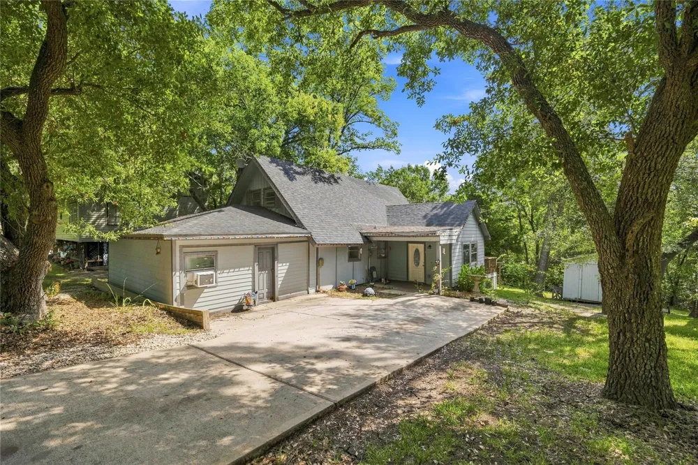 761 Forest Cove Loop Coldspring, TX 77331