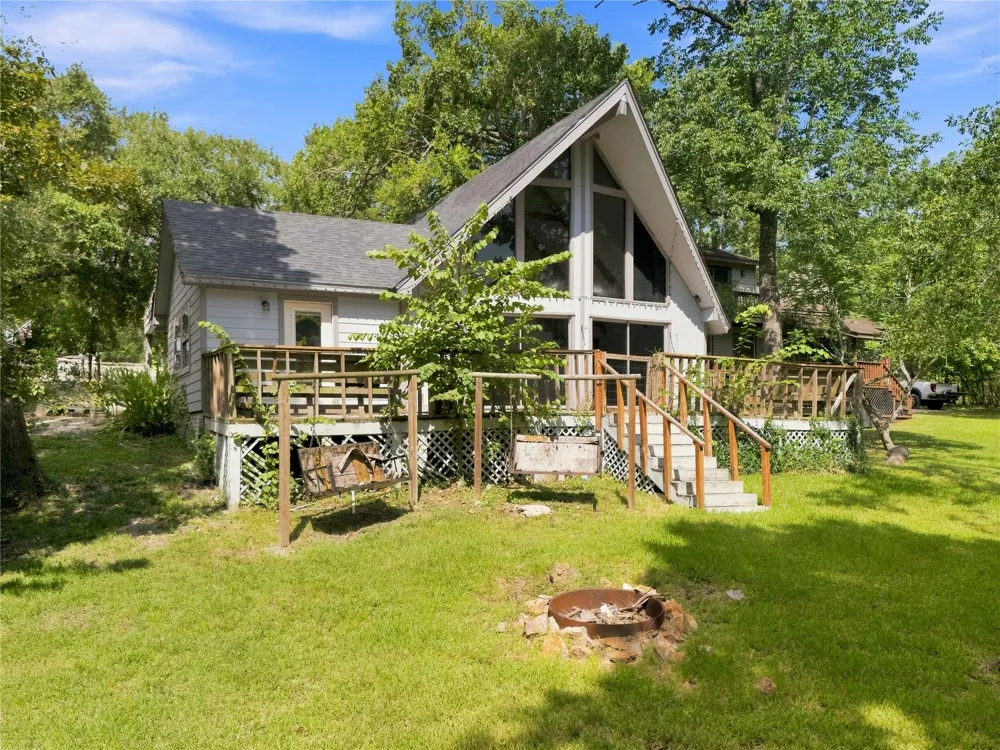 761 Forest Cove Loop Coldspring, TX 77331