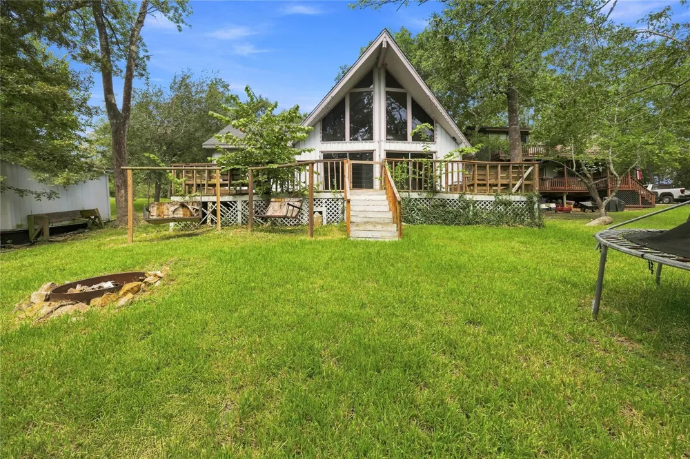 761 Forest Cove Loop Coldspring, TX 77331