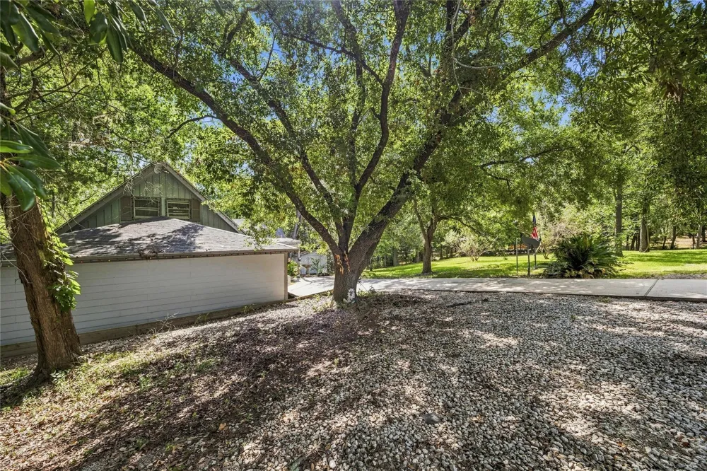 761 Forest Cove Loop Coldspring, TX 77331
