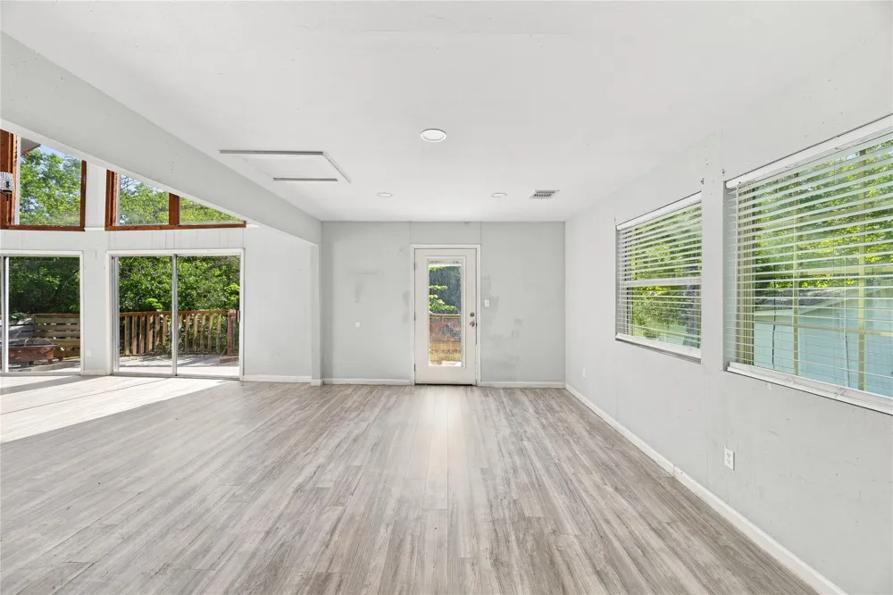 761 Forest Cove Loop Coldspring, TX 77331