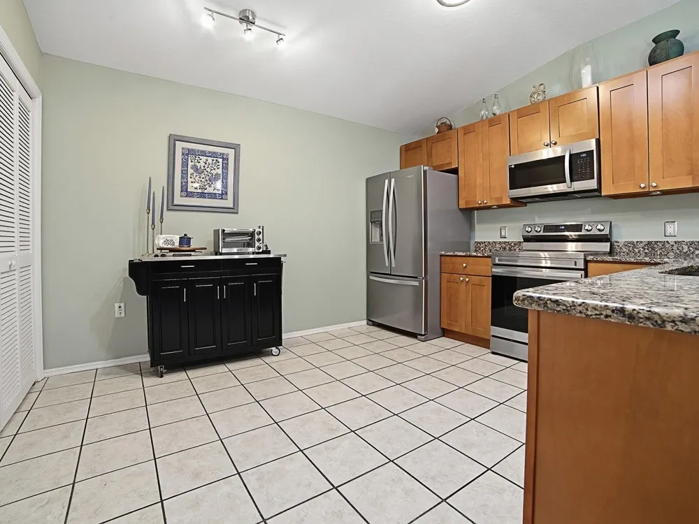 8083 SE 169TH PALOWNIA LOOP The Villages, FL 32162