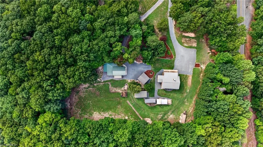 7047 High Pine Church Road Asheboro, NC 27205