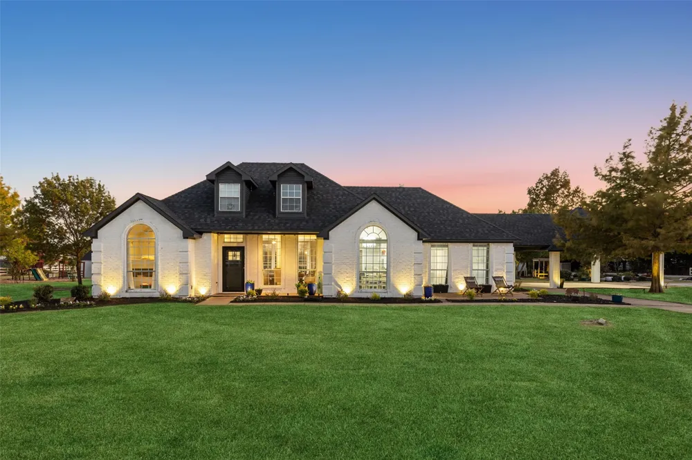 4745 E FM 552 Fate, TX 75087