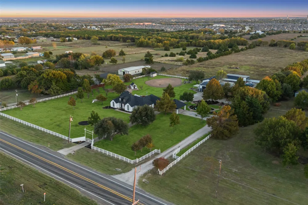 4745 E FM 552 Fate, TX 75087