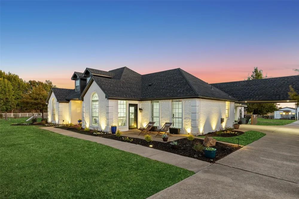 4745 E FM 552 Fate, TX 75087