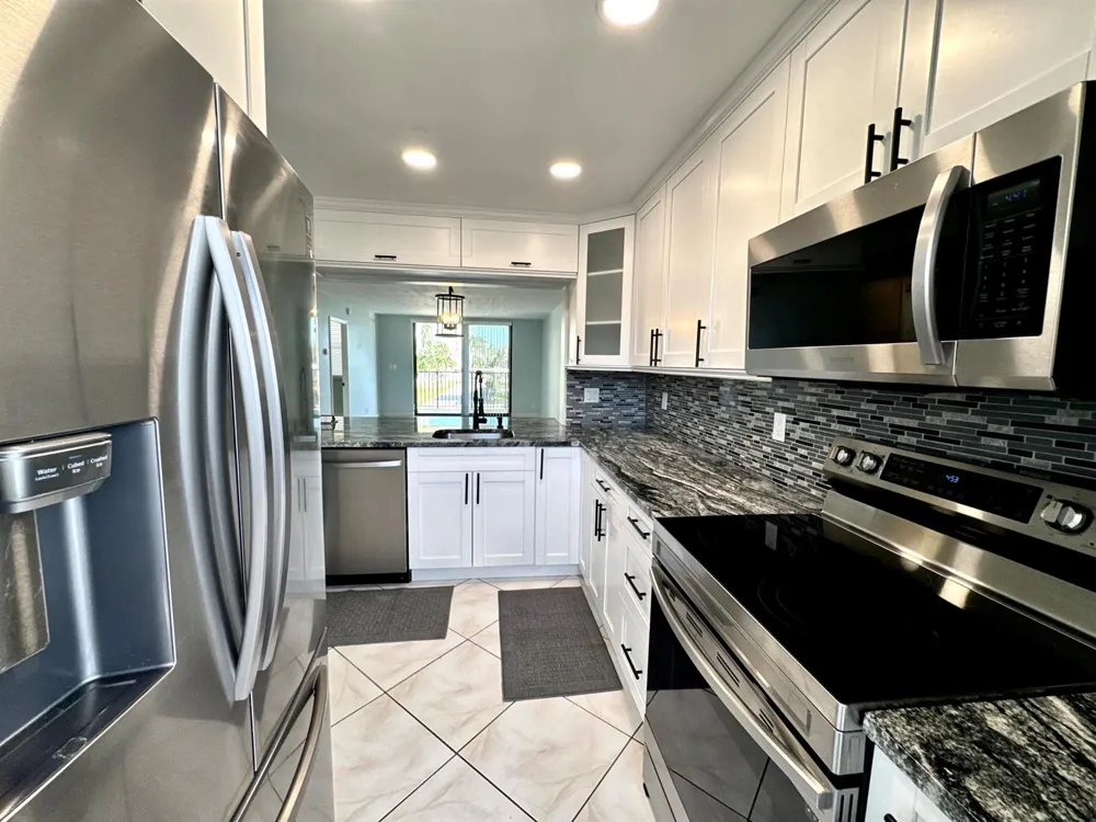 801 OCEAN BOULEVARD #202 Pompano Beach, FL 33062