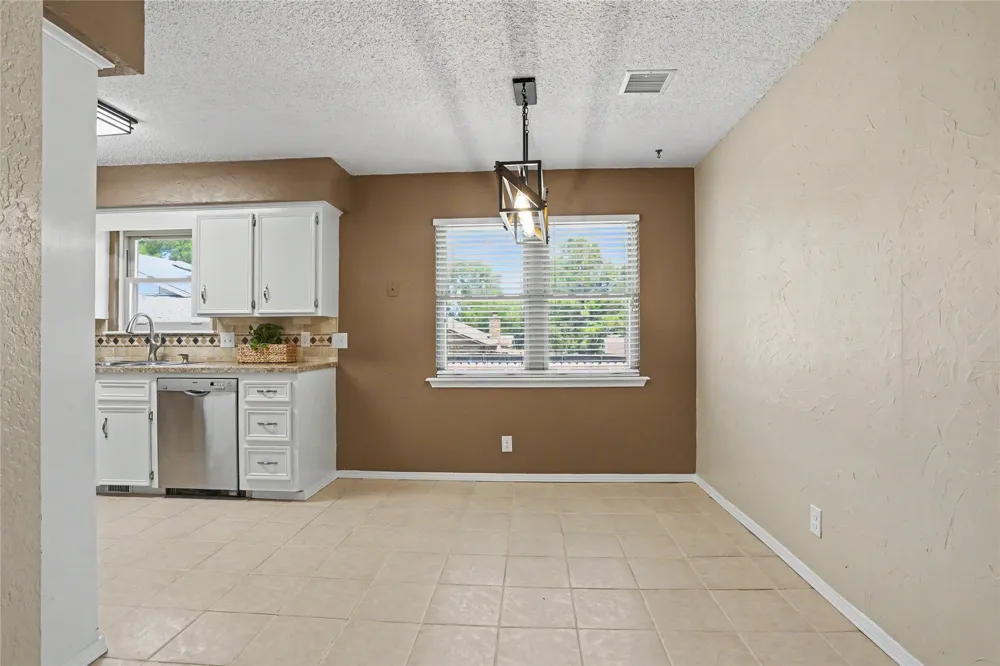2911 S Ash Place Broken Arrow, OK 74012