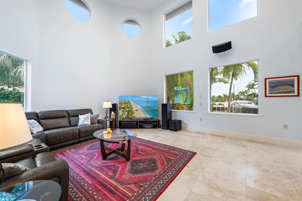 1121 Fairview Lane Singer Island, FL 33404