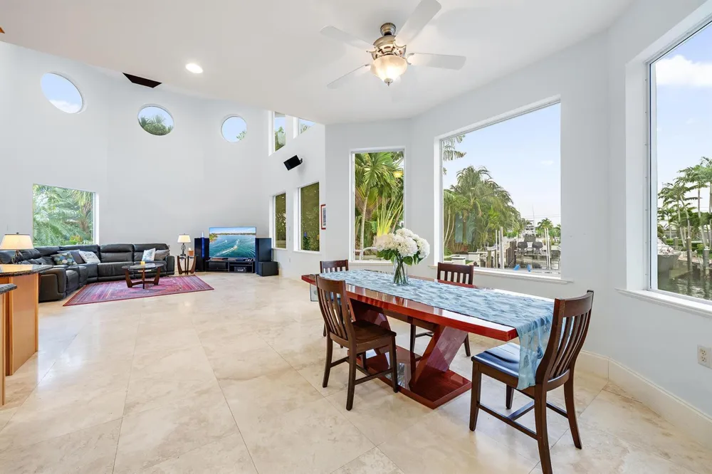 1121 Fairview Lane Singer Island, FL 33404