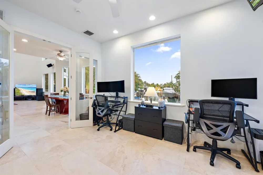 1121 Fairview Lane Singer Island, FL 33404