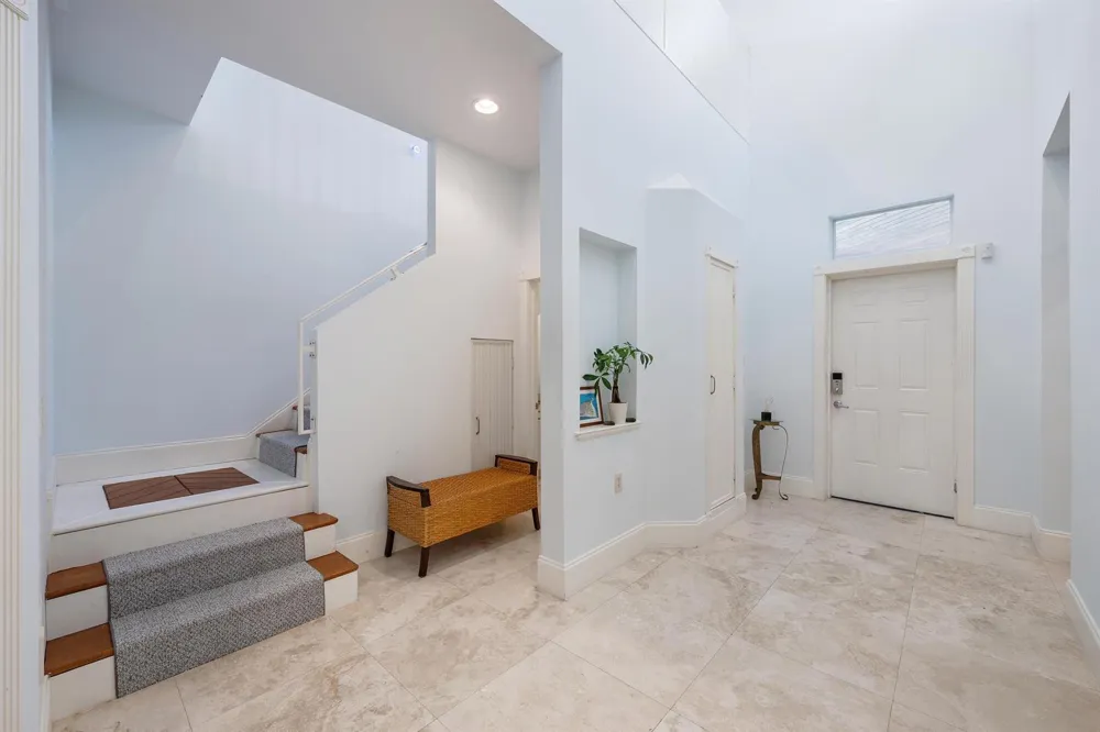 1121 Fairview Lane Singer Island, FL 33404