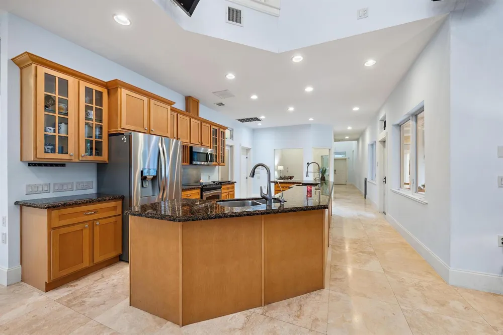 1121 Fairview Lane Singer Island, FL 33404