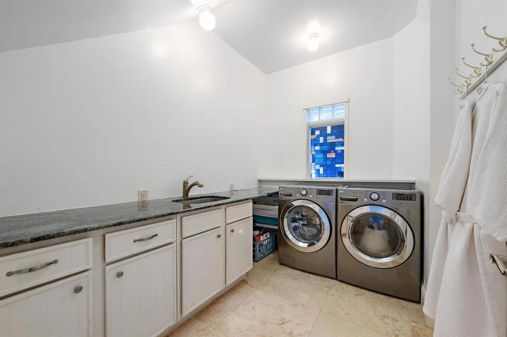 1121 Fairview Lane Singer Island, FL 33404