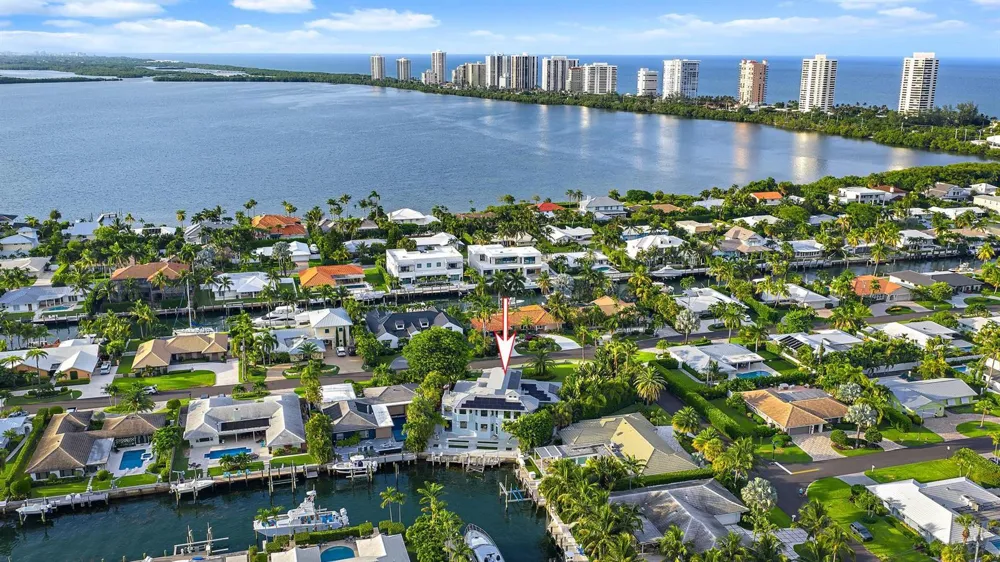 1121 Fairview Lane Singer Island, FL 33404