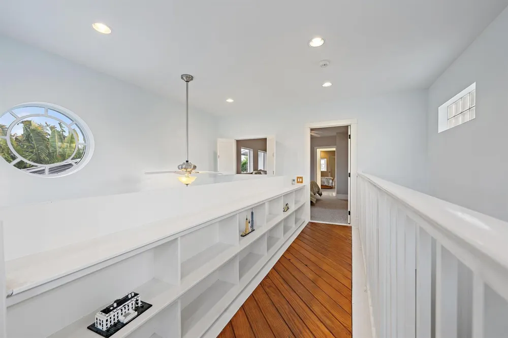 1121 Fairview Lane Singer Island, FL 33404