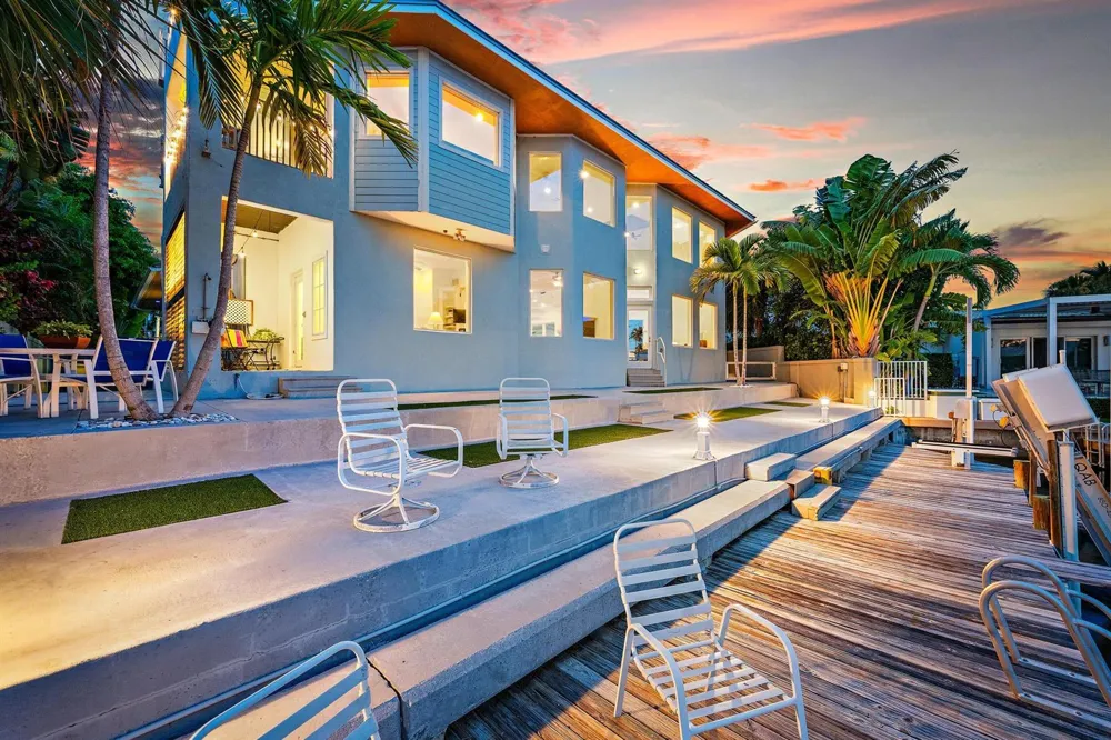 1121 Fairview Lane Singer Island, FL 33404