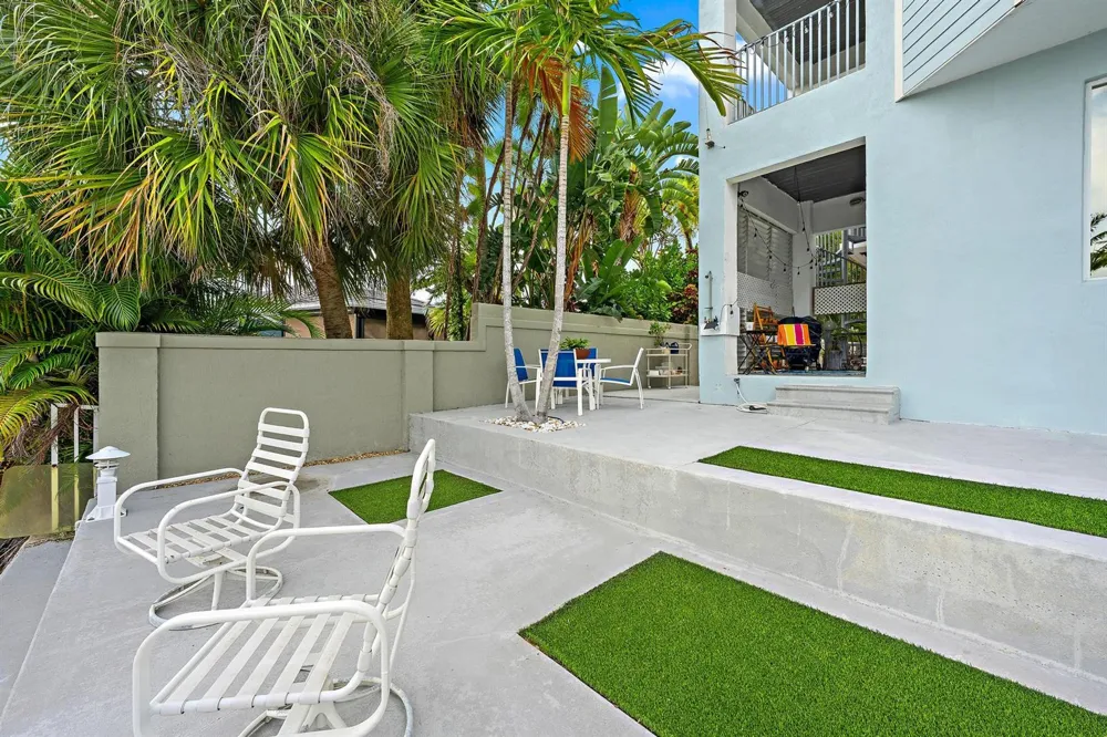 1121 Fairview Lane Singer Island, FL 33404