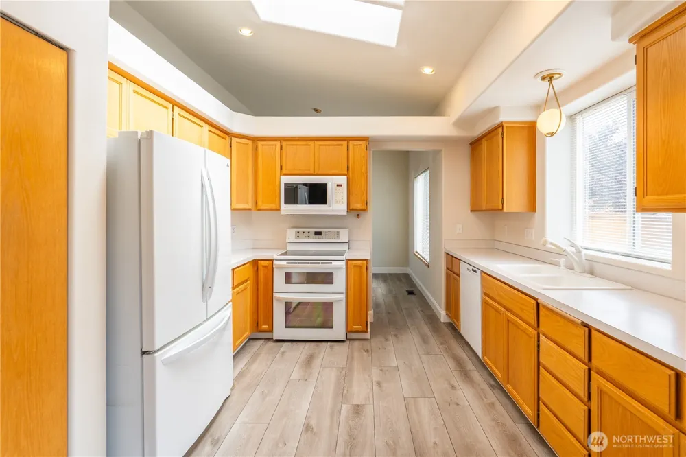 13208 162nd Street Ct E Puyallup, WA 98374