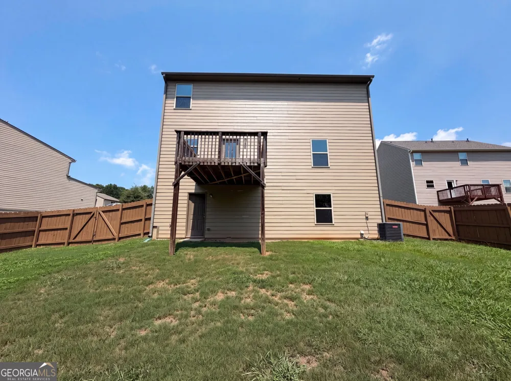 2048 Massey LN Winder, GA 30680