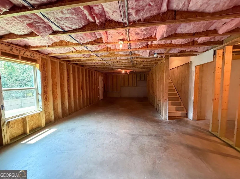 2048 Massey LN Winder, GA 30680