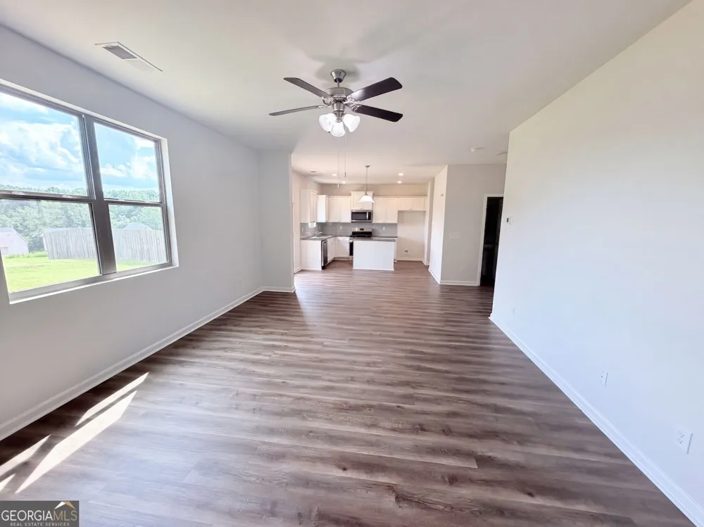 2048 Massey LN Winder, GA 30680