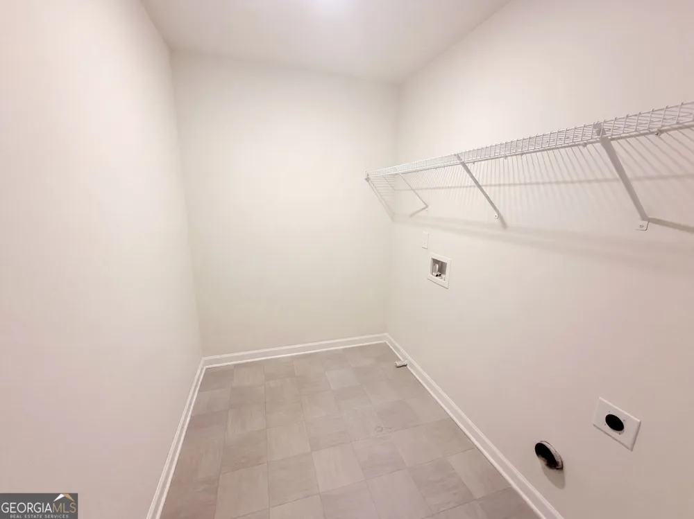 2048 Massey LN Winder, GA 30680