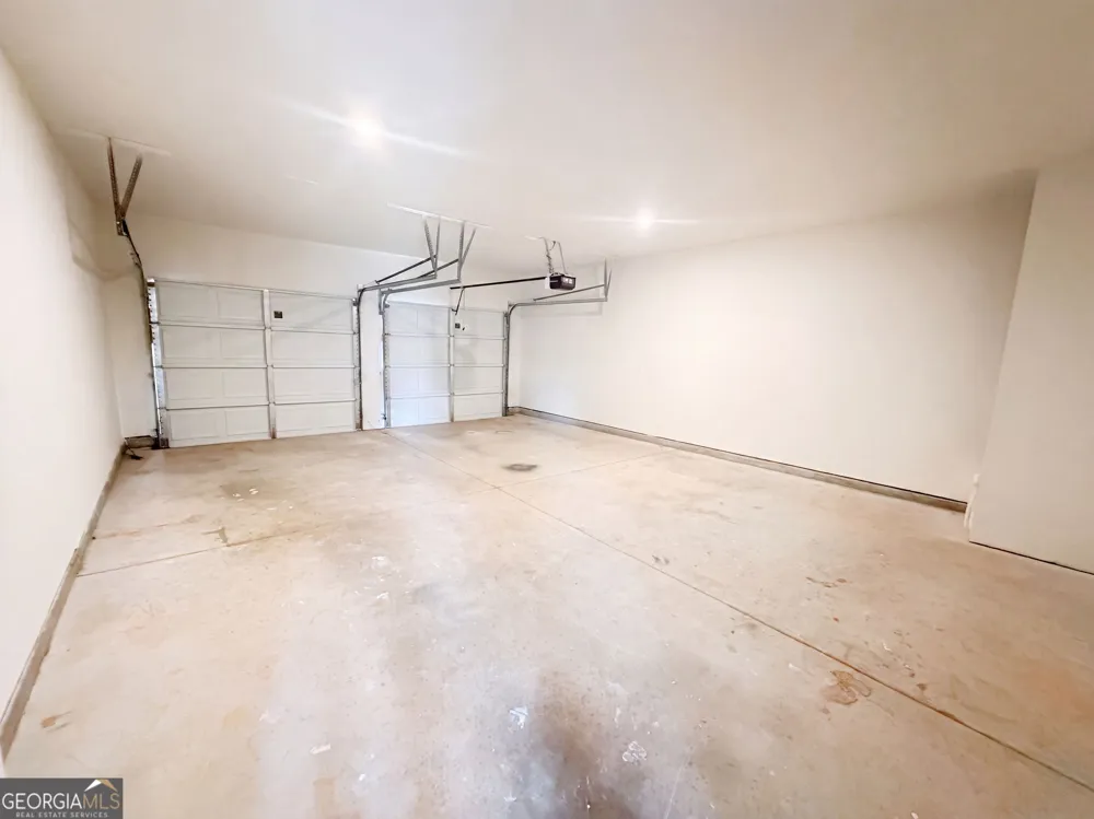 2048 Massey LN Winder, GA 30680