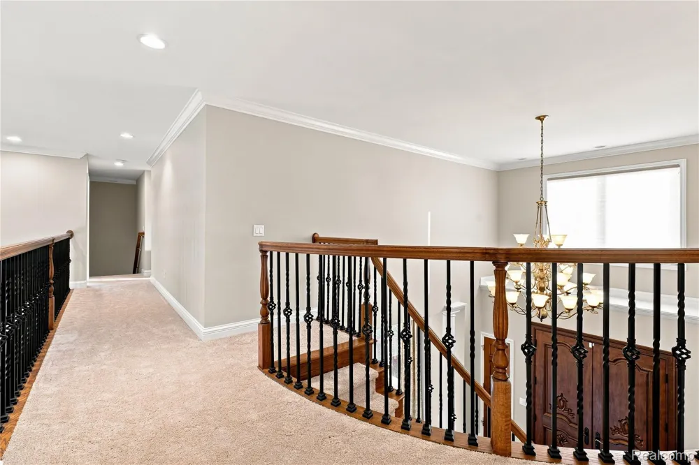8263 Pine Hollow Trail Grand Blanc Charter Township, MI 48439