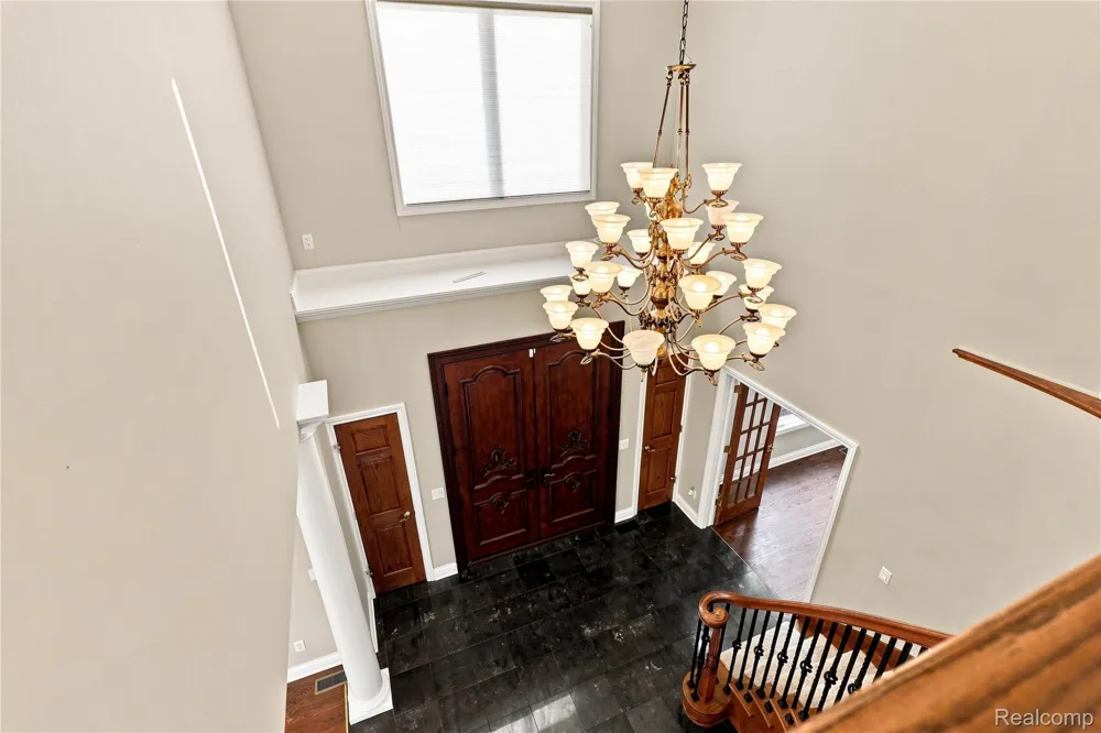 8263 Pine Hollow Trail Grand Blanc Charter Township, MI 48439