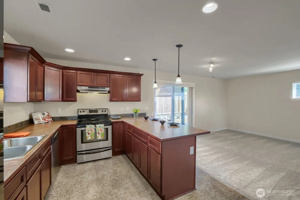 2405 192nd Place SW Lynnwood, WA 98036