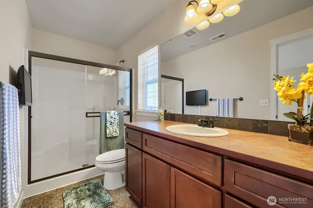 2405 192nd Place SW Lynnwood, WA 98036