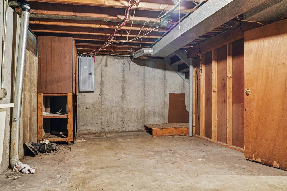 4305 Cedarcrest Avenue Portage, MI 49024