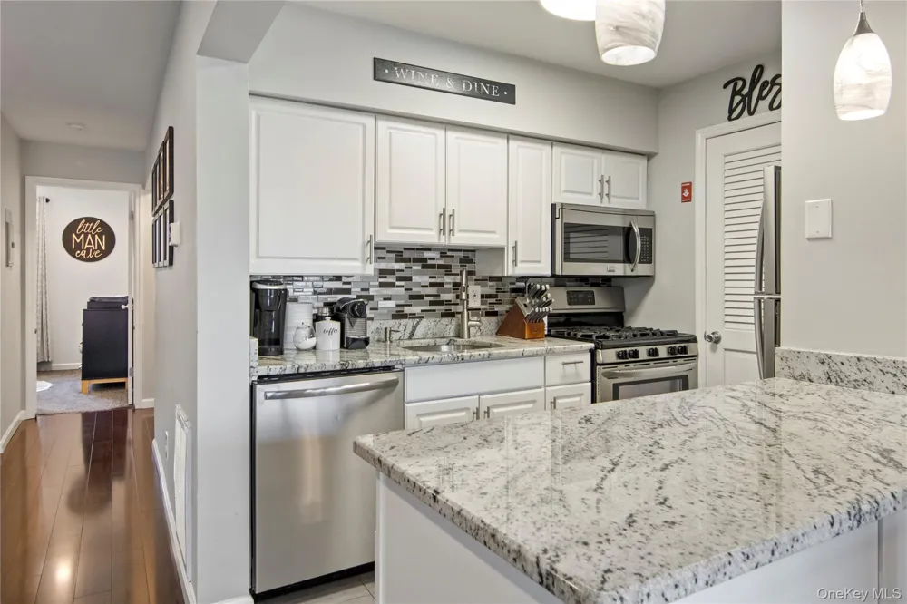 1009 Washington Green New Windsor, NY 12553