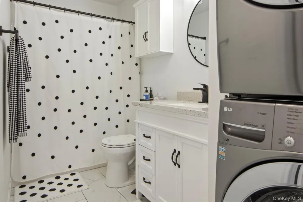1009 Washington Green New Windsor, NY 12553