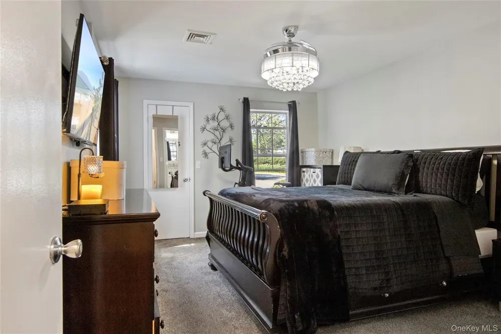 1009 Washington Green New Windsor, NY 12553