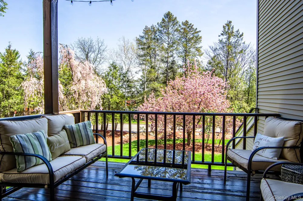 1009 Washington Green New Windsor, NY 12553