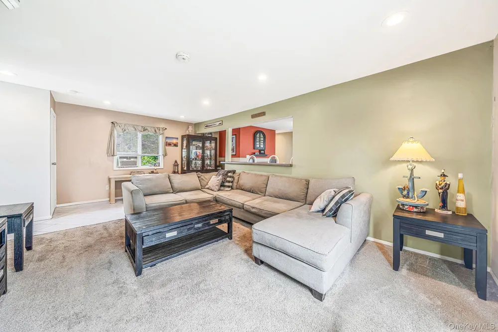 35 E 6th Street Patchogue, NY 11772