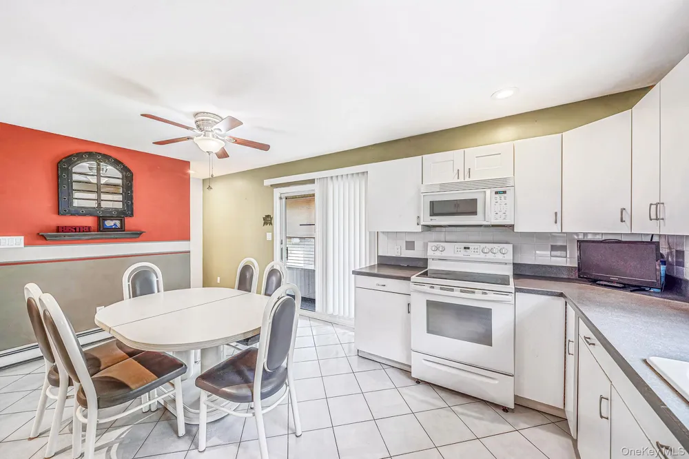35 E 6th Street Patchogue, NY 11772