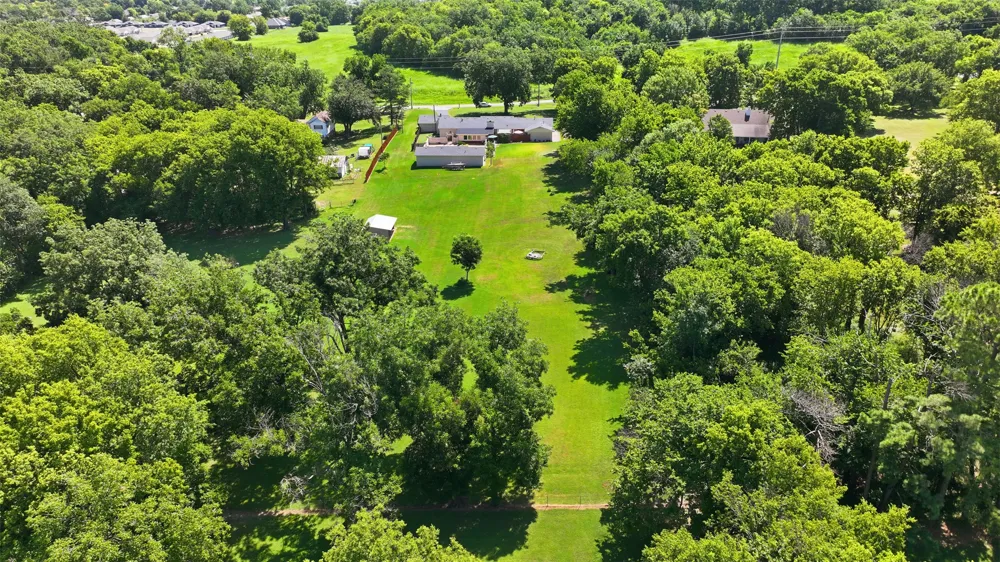 735 W Holiday Lane Claremore, OK 74017