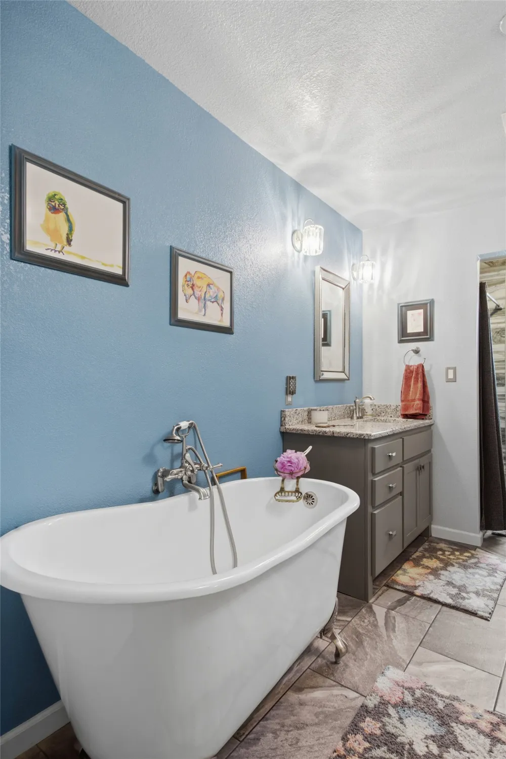735 W Holiday Lane Claremore, OK 74017