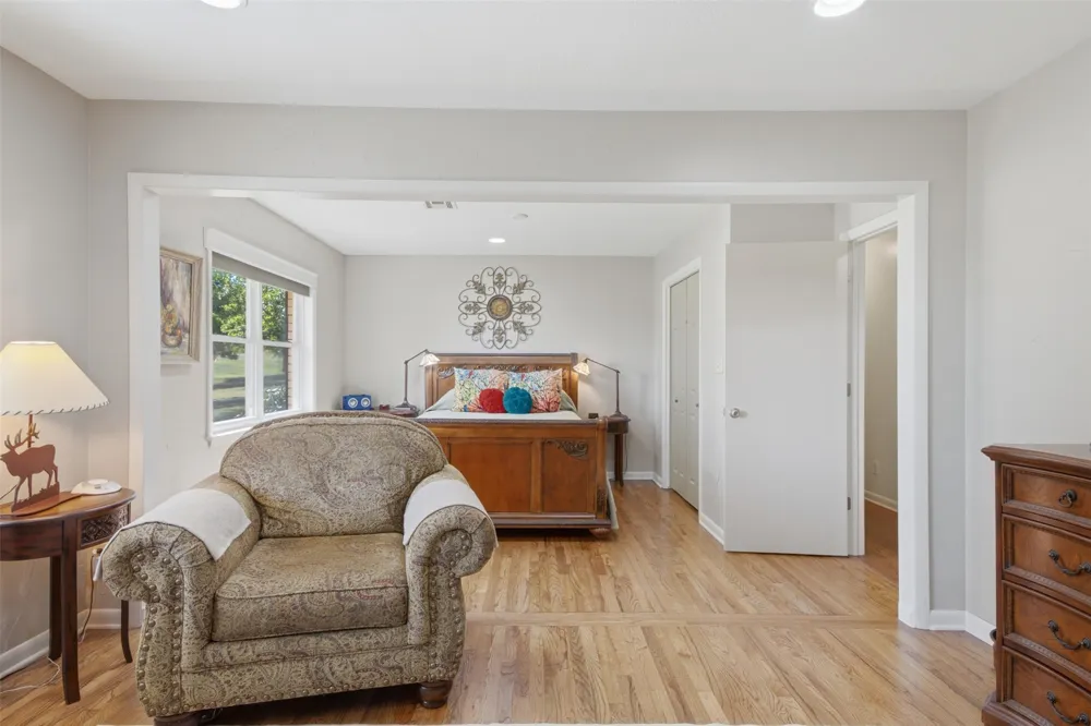 735 W Holiday Lane Claremore, OK 74017