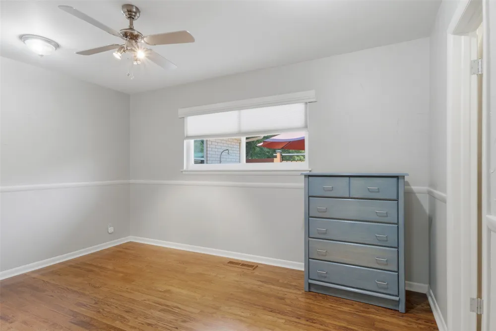735 W Holiday Lane Claremore, OK 74017
