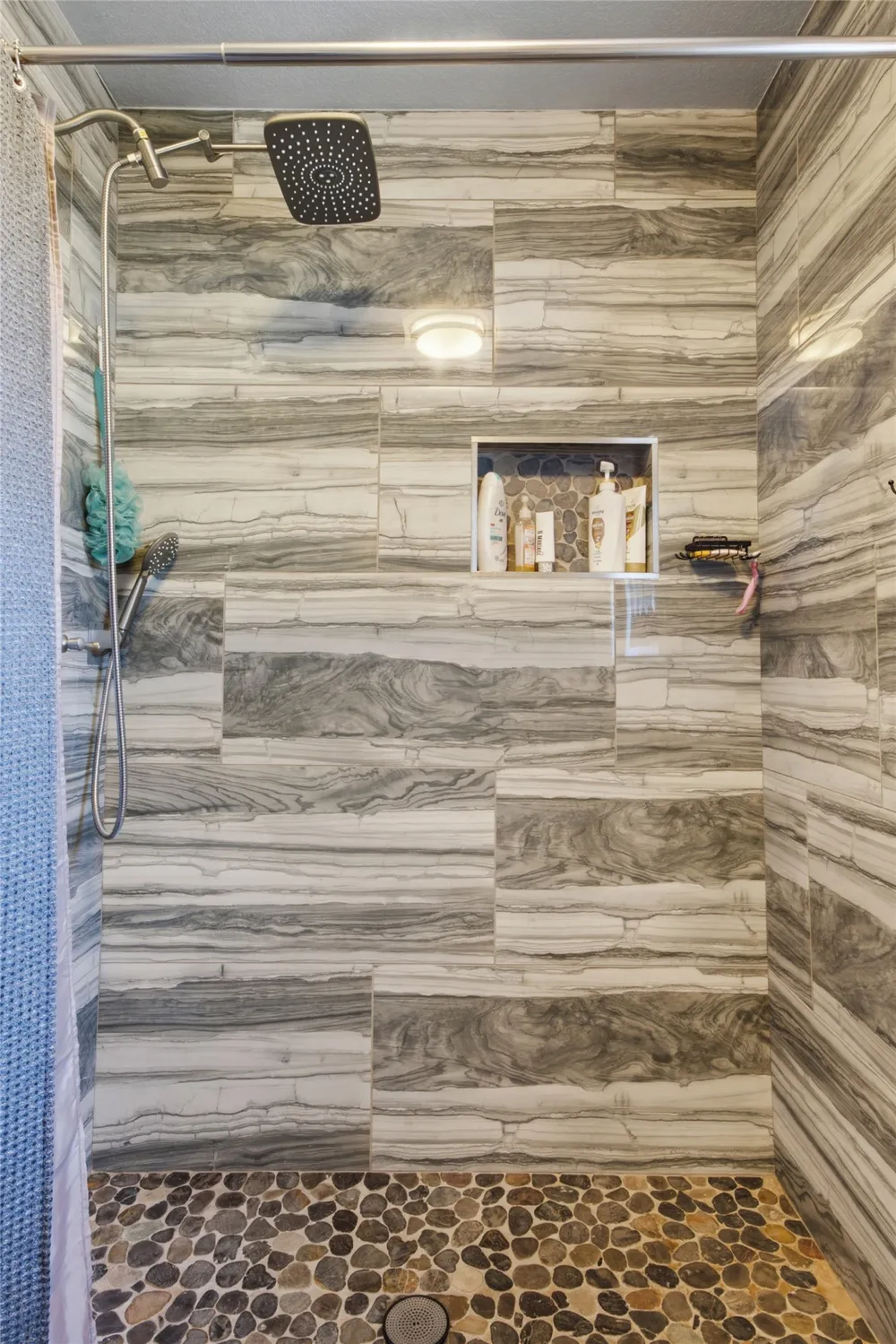 735 W Holiday Lane Claremore, OK 74017