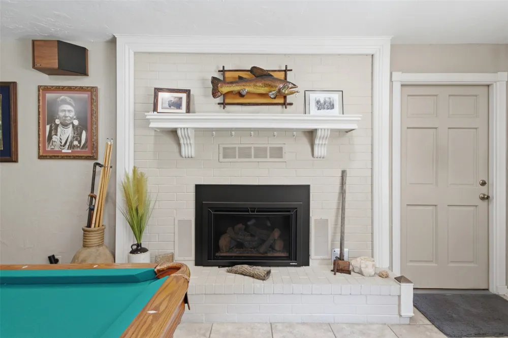 735 W Holiday Lane Claremore, OK 74017