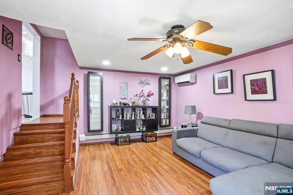 10 Independence Drive Roselle, NJ 07203