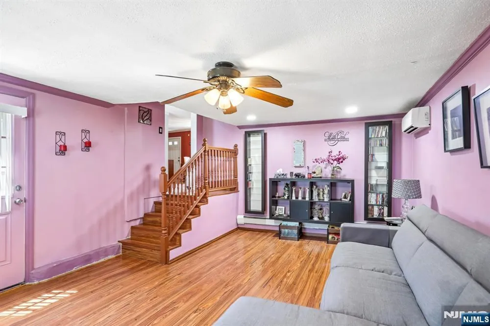 10 Independence Drive Roselle, NJ 07203