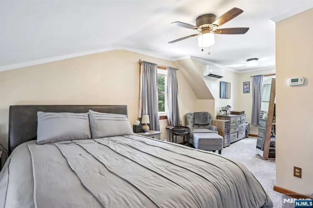 10 Independence Drive Roselle, NJ 07203