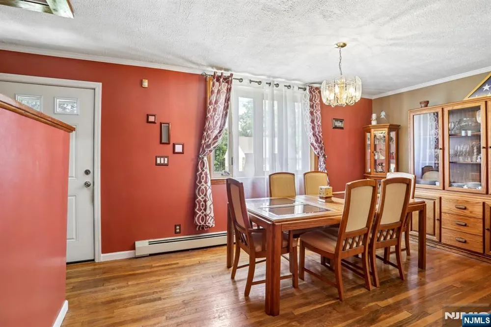 10 Independence Drive Roselle, NJ 07203