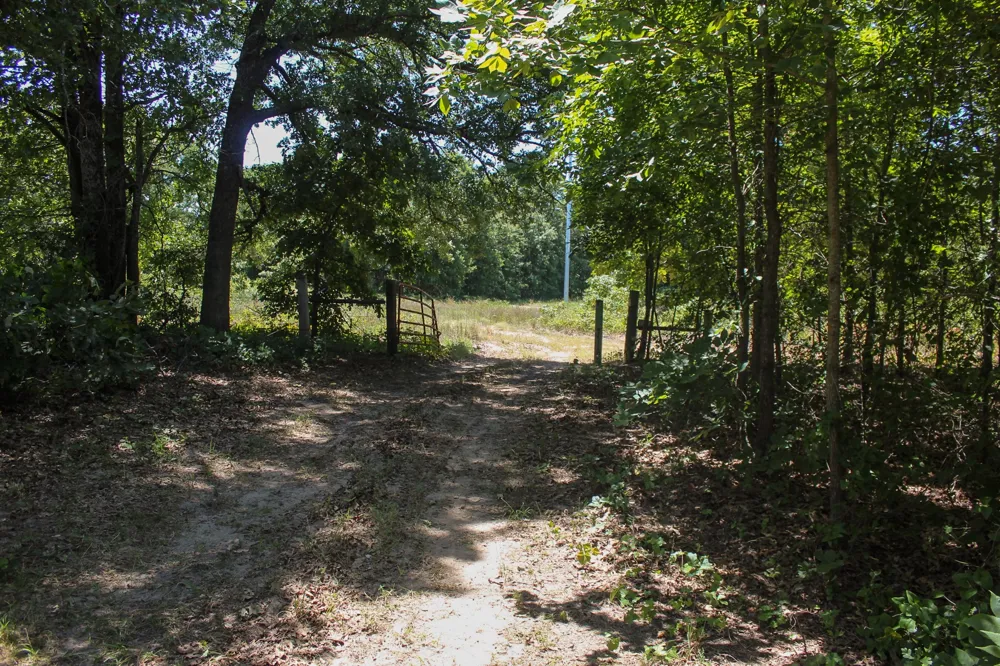 3820 ROAD Weleetka, OK 74880